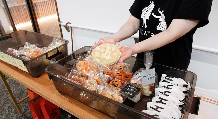 職員に人気のパン屋の配達